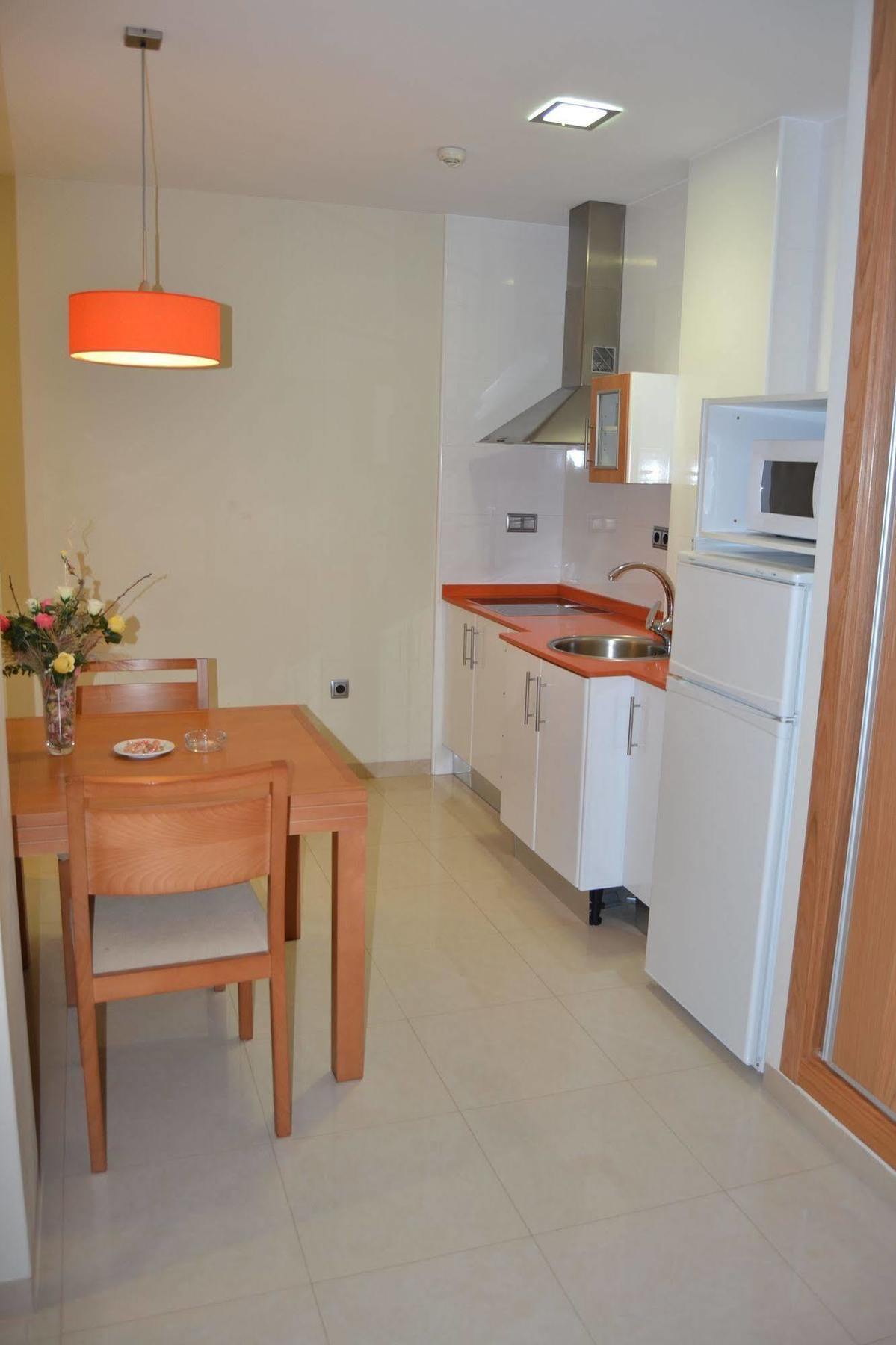 Aparthotel Bahia San Pedro del Pinatar Exteriör bild